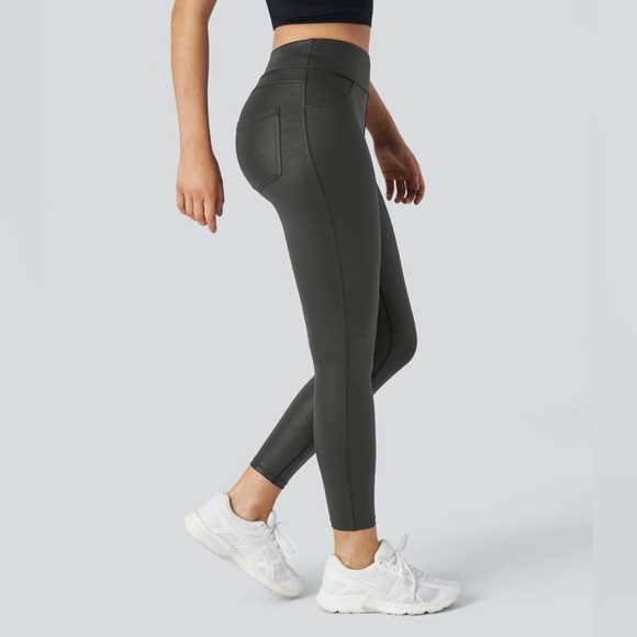 Halara NWT Shiny Black Faux Leather High Waisted Back Side Pocket Leggings XS - Picture 4 of 5